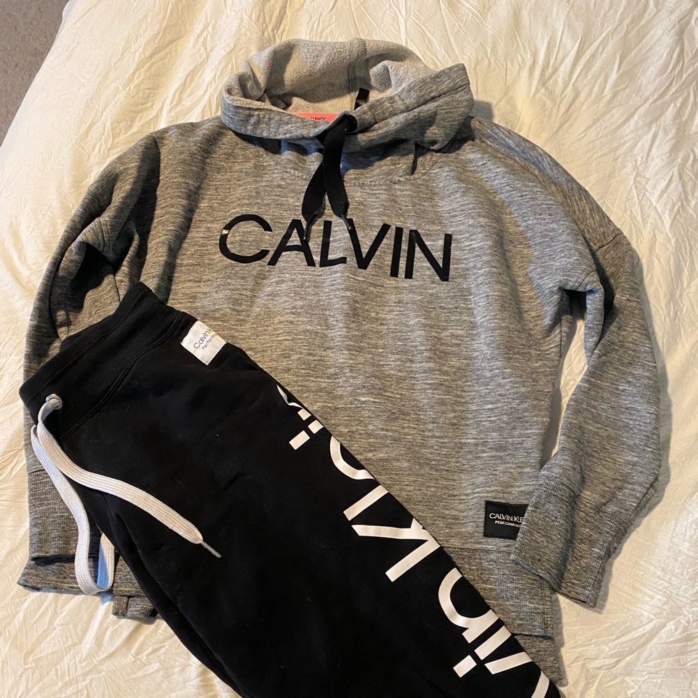 Calvin Klein performance set